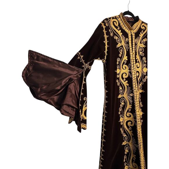 Vintage Moroccan Brown Velvet Kaftan with Gold Embroidery Robe medium - Picture 12 of 17